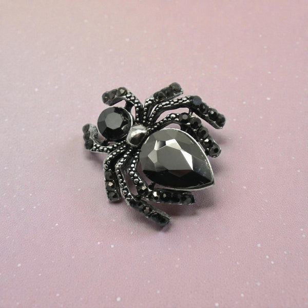 Brosa Paianjen Dark Knight cu Cristale Negre - Insecta Bijuterie